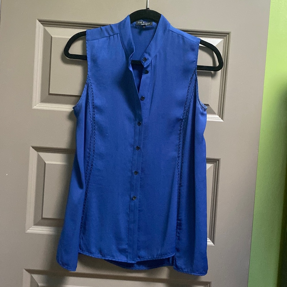 Rag and bone sleeveless navy blue top with black stitching detail